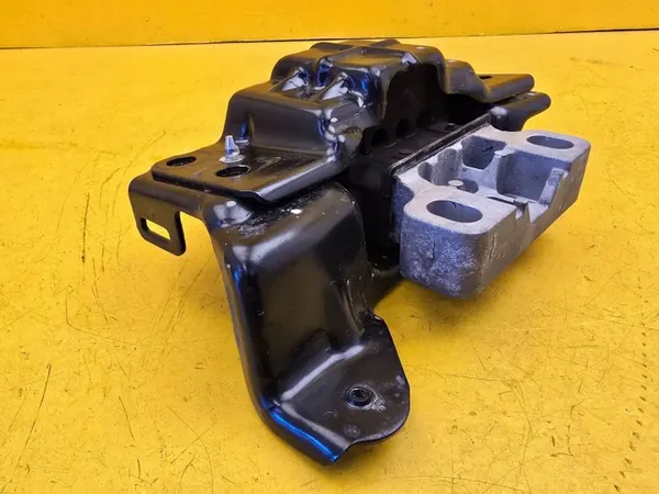Audi Motorfäste OEM 2Q0199555BC - Fram Begagnad image 4