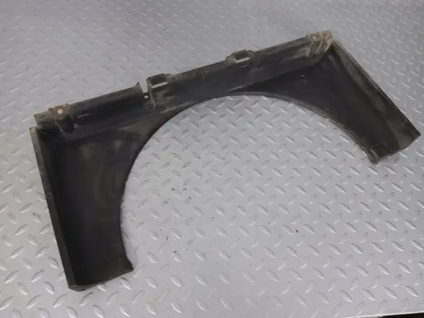 Fläktkåpa Ford Scorpio OEM 86GB8K619BB - Begagnad image 3