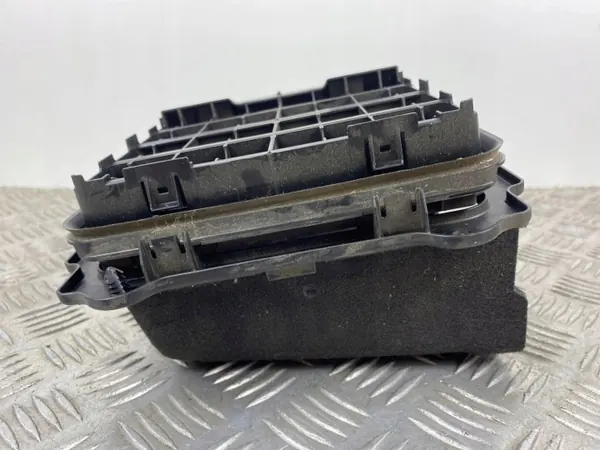 Jeep OE FOB32631 Ventilationsgall för Grand Cherokee 2022 image 3