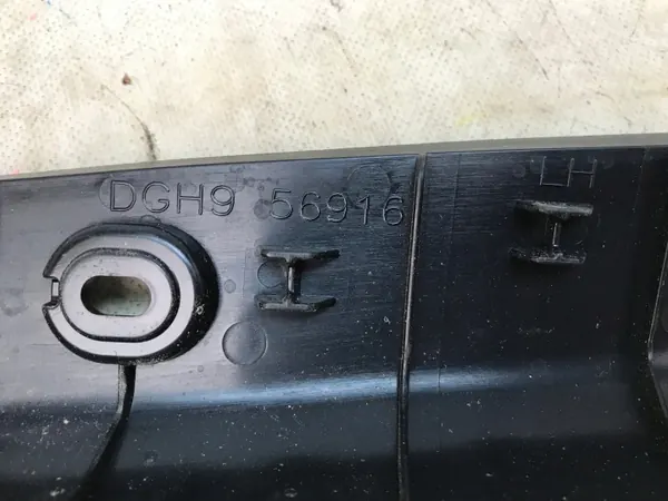 Junta de guardabarros Mazda CX-30 2019+ OEM DGF9 56915 image 7