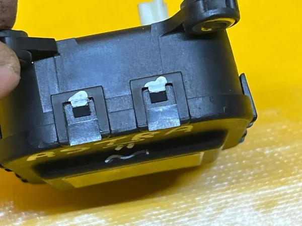 Lämmitysmoottori OEM 52475384 Opel Astra G II:lle image 3