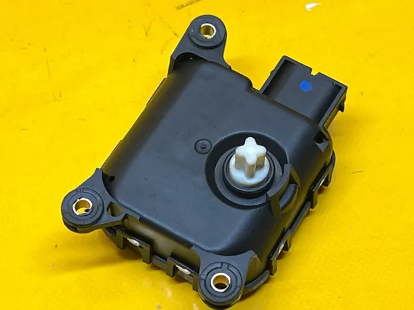 Lämmitysmoottori OEM 52475384 Opel Astra G II:lle image 7