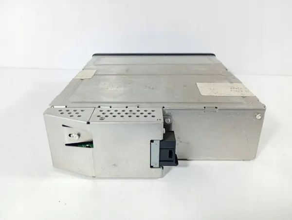 Trocador CD BMW OEM M3S1310005305 - Usado image 4