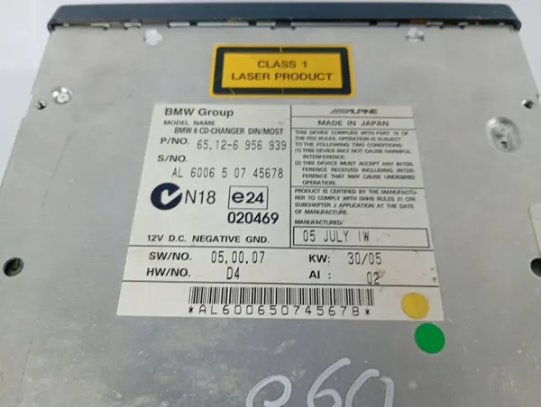 Trocador CD BMW OEM M3S1310005305 - Usado image 5