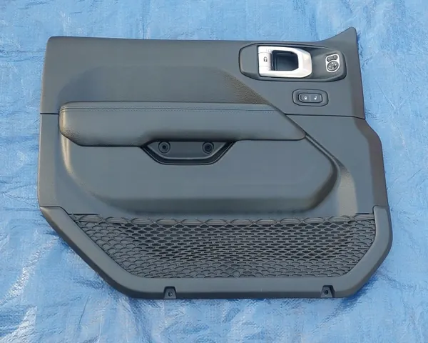 Jeep Wrangler JL Deurbekleding OEM 6899986ABLP2 - Links Voor image 2