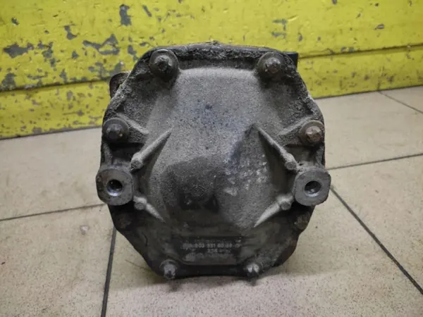 Mercedes W203 1.8 Bakaxel Differential A2033510008 image 4