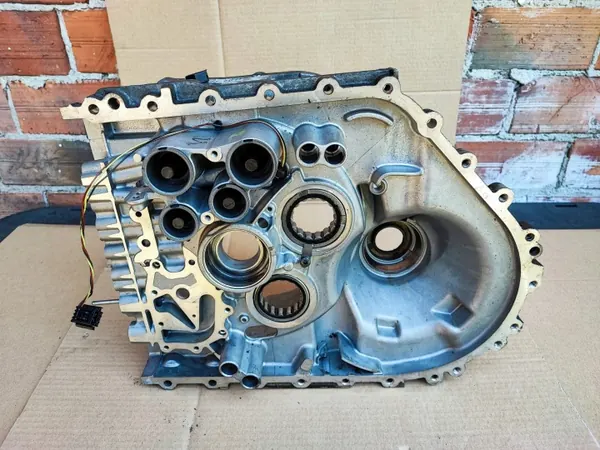 Ford Powershift Växellådshus OEM Begagnad image 2