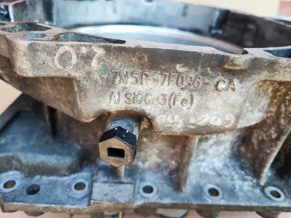 Ford Powershift Växellådshus OEM Begagnad image 4
