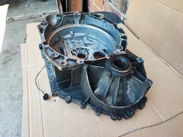 Ford Powershift Växellådshus OEM Begagnad image 5