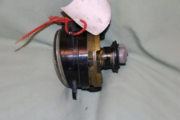 Lanterna de neblina halógena VW Polo Transporter T5 Hella 6QE941699A image 3