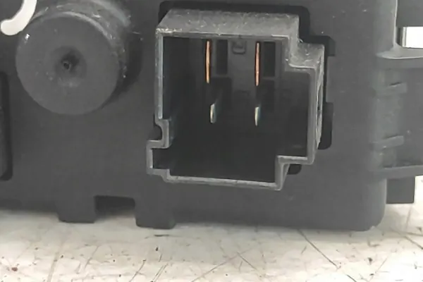 Värmefläkt Relä BMW X1 (F48) 64119377854 image 4