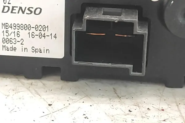 Värmefläkt Relä BMW X1 (F48) 64119377854 image 5