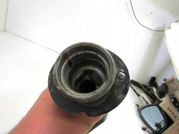 Subaru OE Kraftstoff-Einfüllstutzen OEM CER2207 - Gebraucht image 9