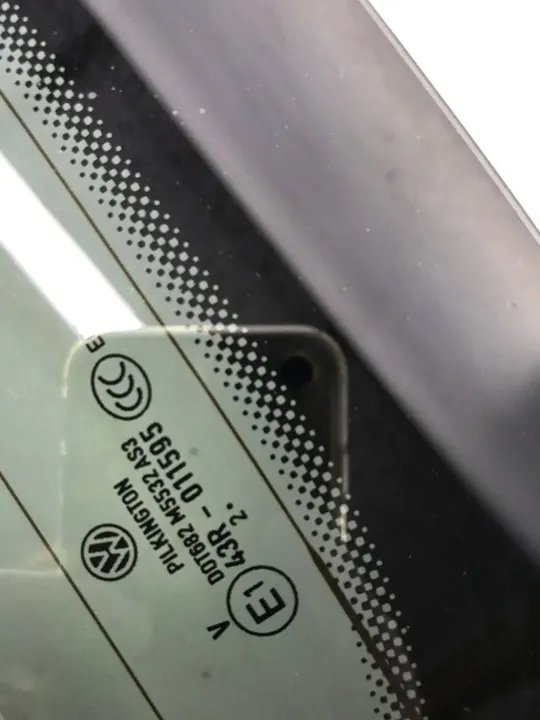 VW ID.3 Heckklappenglas OEM 10A845051AA image 10