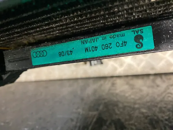 Radiador Audi A4 Avant 2010 image 2