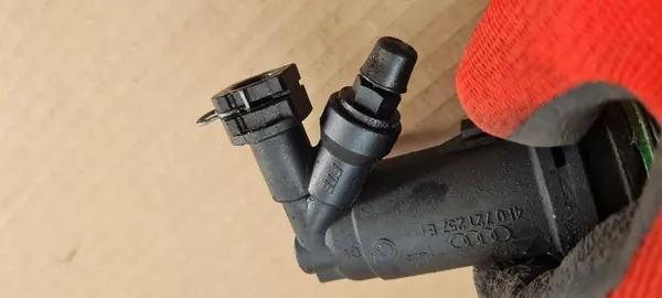 Audi A6 C6 Lift Kopplingspump 2.0 TDI OEM 4F0721257E image 6