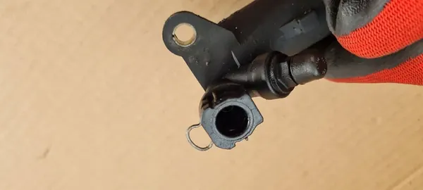 Audi A6 C6 Lift Kopplingspump 2.0 TDI OEM 4F0721257E image 9