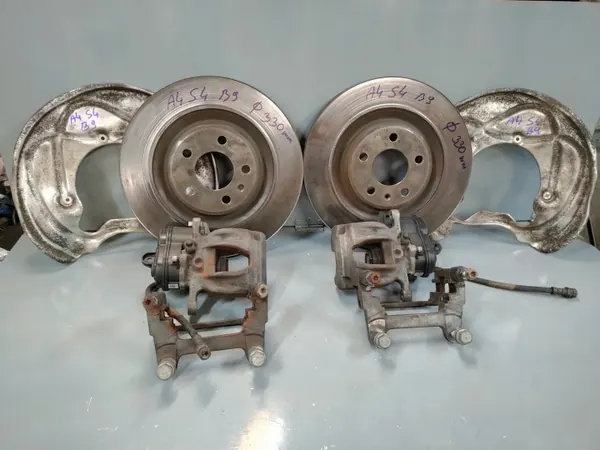 Bromsokset OEM 8W0615405AK bak 330mm image 2