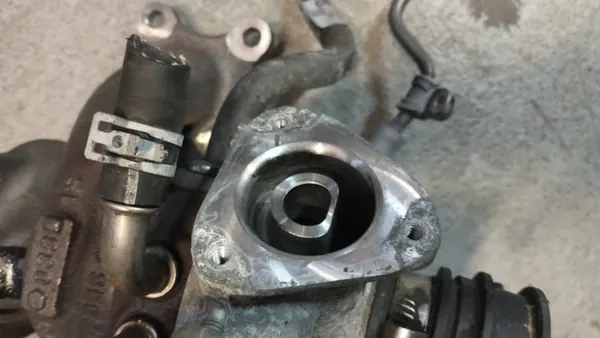 Ford OE CM5G-6K682-HD Turbo image 2