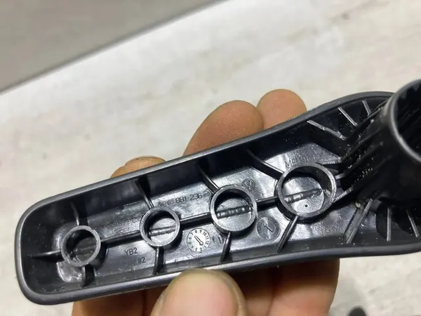 Volkswagen Beetle A5 2018 Seat Adjustment Handle OEM 5C6881236 image 3