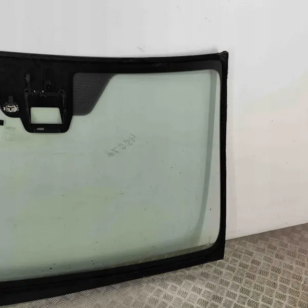 Toyota Avensis Sedan Frontscheibe OEM 43R000134 image 4