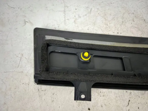 Garniture vitre arrière Tesla Model X Droite OEM 104135800C image 7
