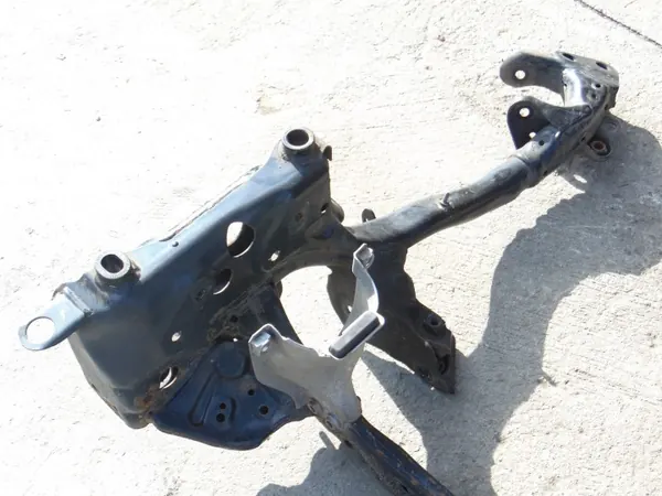 Suporte Motor Audi A6 C7 2.0 TDI OEM 4H0399135 image 3