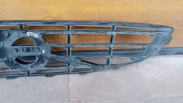 Grille Volvo OEM 31333834 pour S60 V60 2013-2018 image 7