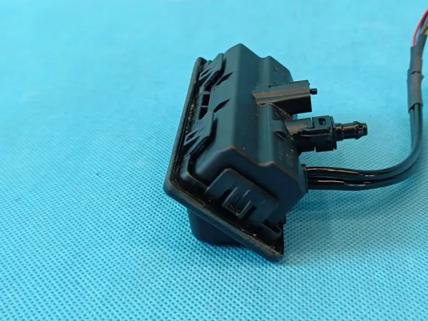 Puxador de porta-malas OEM 5NA827566D com câmera image 5