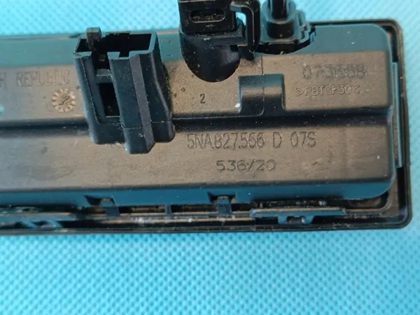 Puxador de porta-malas OEM 5NA827566D com câmera image 8