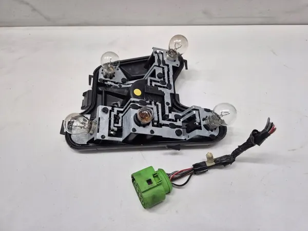 AUDI A4 B6 Sedan Rücklicht-Einsatz links OEM 153947 image 3