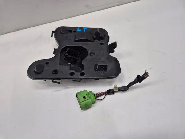 AUDI A4 B6 Sedan Rücklicht-Einsatz links OEM 153947 image 4