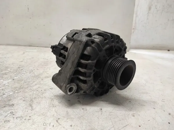 MERCEDES C W203 00- 2.0 B Vaihtovirtageneraattori A0111546802 image 2