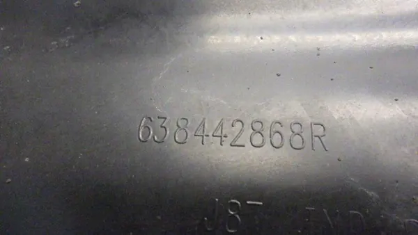Renault Captur I Rechter Voorwielkast OEM 638442868R image 6