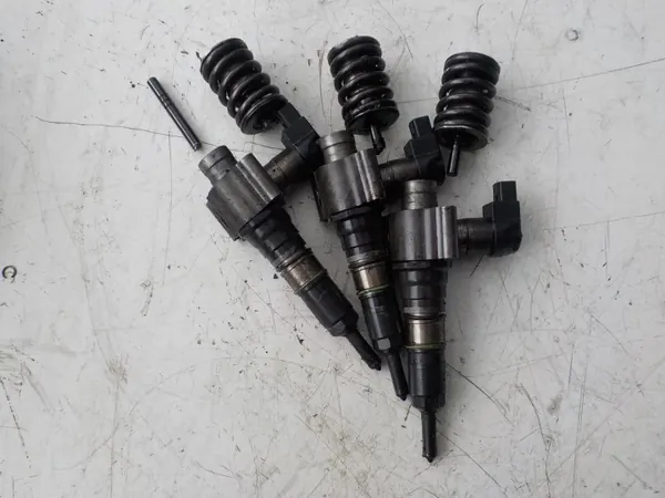 OEM 03G130073T inspuitpomp voor 2.0 TDI image 2