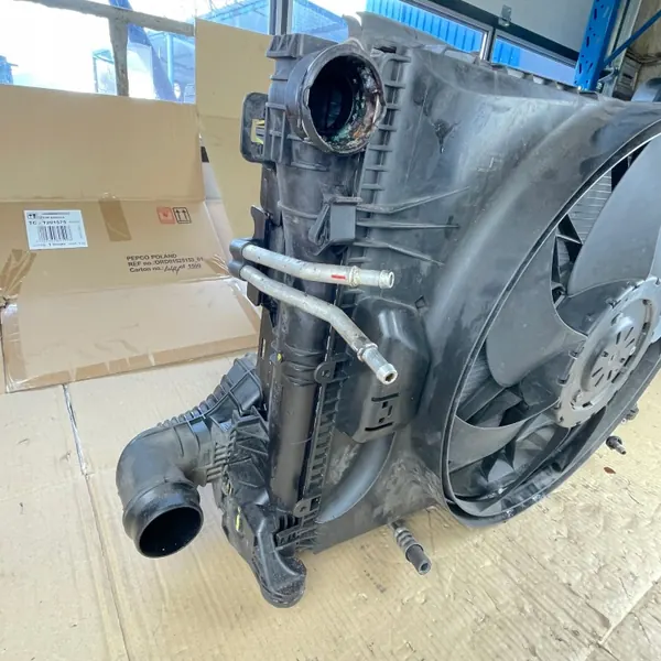 Chłodnice Wentylator Komplet Chłodnic Mercedes E350 W212 3.0 CDI Przed LIFT image 9