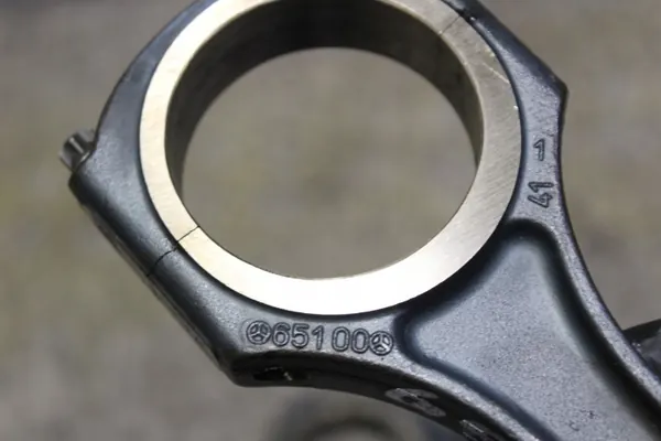 Bielle Mercedes OEM 651.900 - Pièce d'occasion image 4