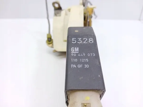 Dörrlås fram höger Opel Omega B1 1994 OEM 90449073 image 7