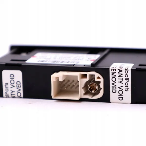 Mercedes Multimedia Hub USB Adapter OEM A1728202100 image 8