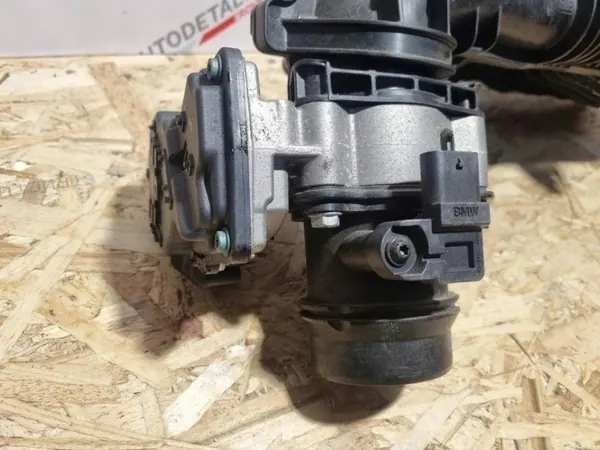BMW Insugsgrenrör OEM 7638457 för 1-serien F20 image 9