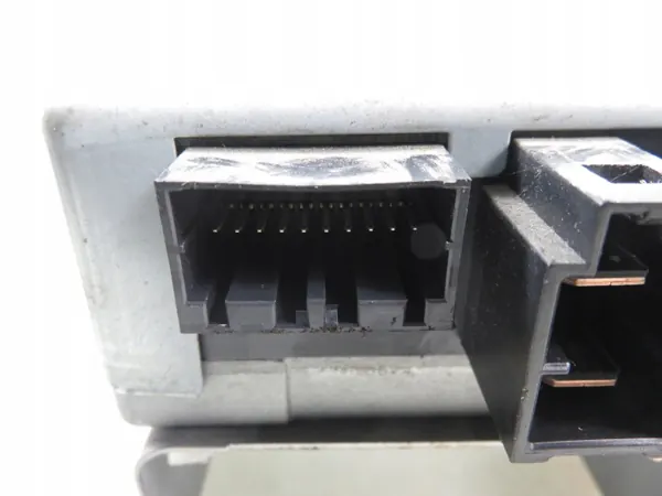 Servolenkungssteuergerät OEM 3872073K10 Suzuki Swift image 6