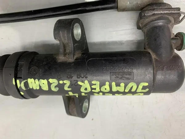Kytkinpumpun vapautusylinteri Jumper 2.2 HDI 55242892 image 4