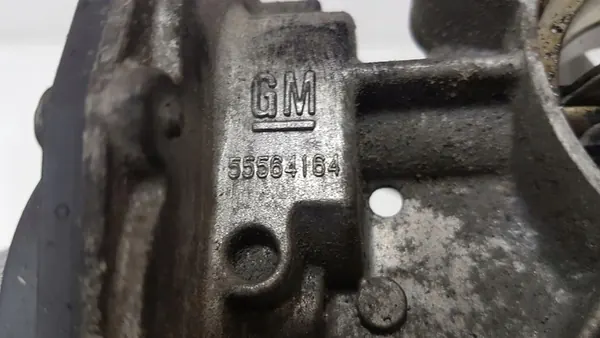 Vergaser OPEL INSIGNIA A SEDAN 2.0L diesel 2011 OEM 55564164 image 2