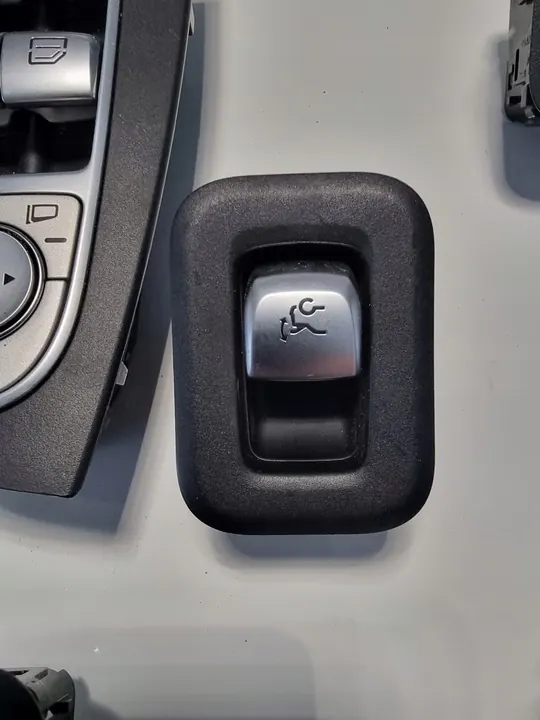 MERCEDES C W205 Raamschakelaars Set A2059056711 image 4