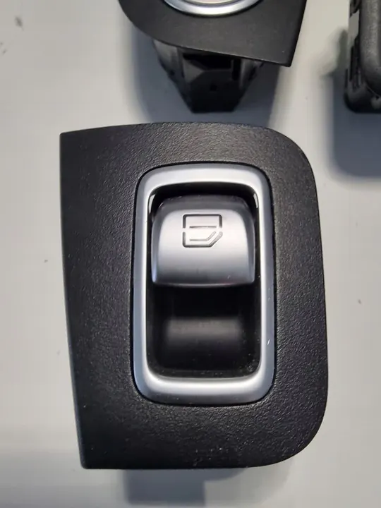 MERCEDES C W205 Raamschakelaars Set A2059056711 image 5