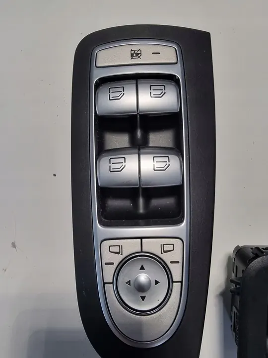 MERCEDES C W205 Raamschakelaars Set A2059056711 image 6