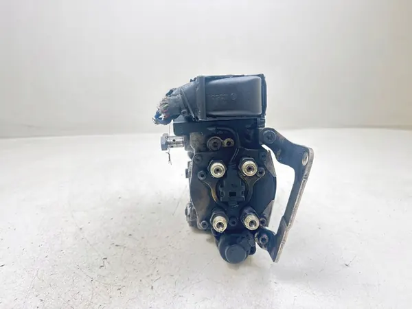 Pompe à carburant Opel Saab 95 9-5 2.2 TID image 4