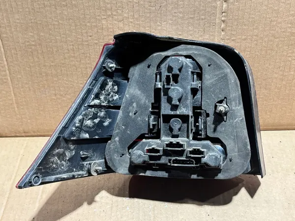 Höger bakljus VW Golf IV HB image 2