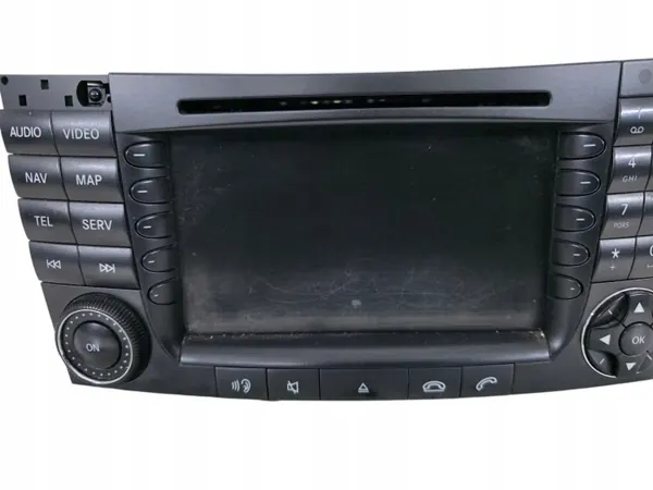 Mercedes W211 Navigaattoradio OEM A2118272442 image 4