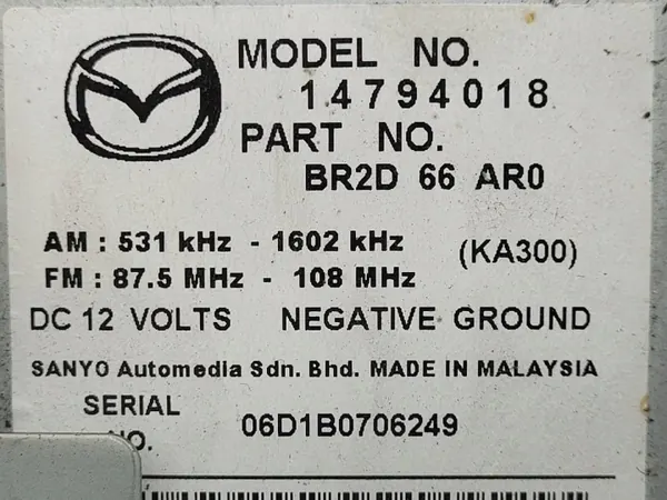 Mazda 3 BK Radionäyttö OEM 14794018 - Käytetty image 9
